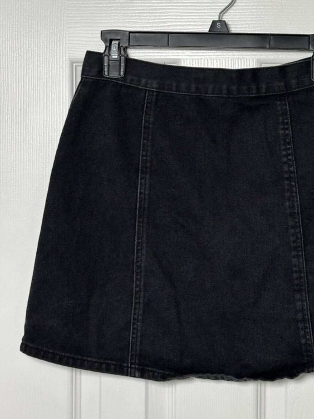 Size S Black Denim Snap Button Front‎ Mini Skirt Pockets🧡 - Picture 2 of 2